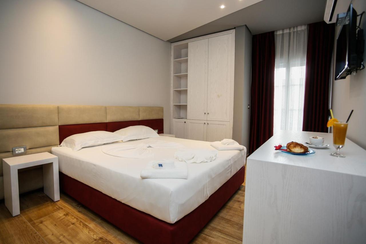 Lubjana Hotel Драч Екстериор снимка