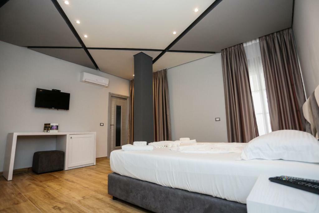 Lubjana Hotel Драч Екстериор снимка