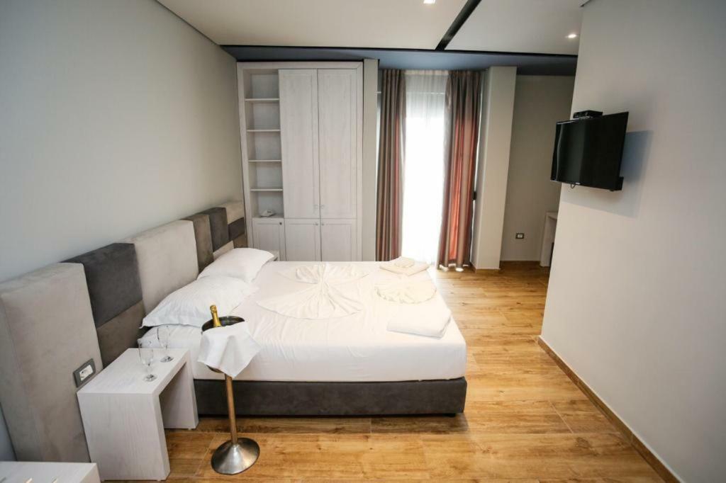 Lubjana Hotel Драч Екстериор снимка