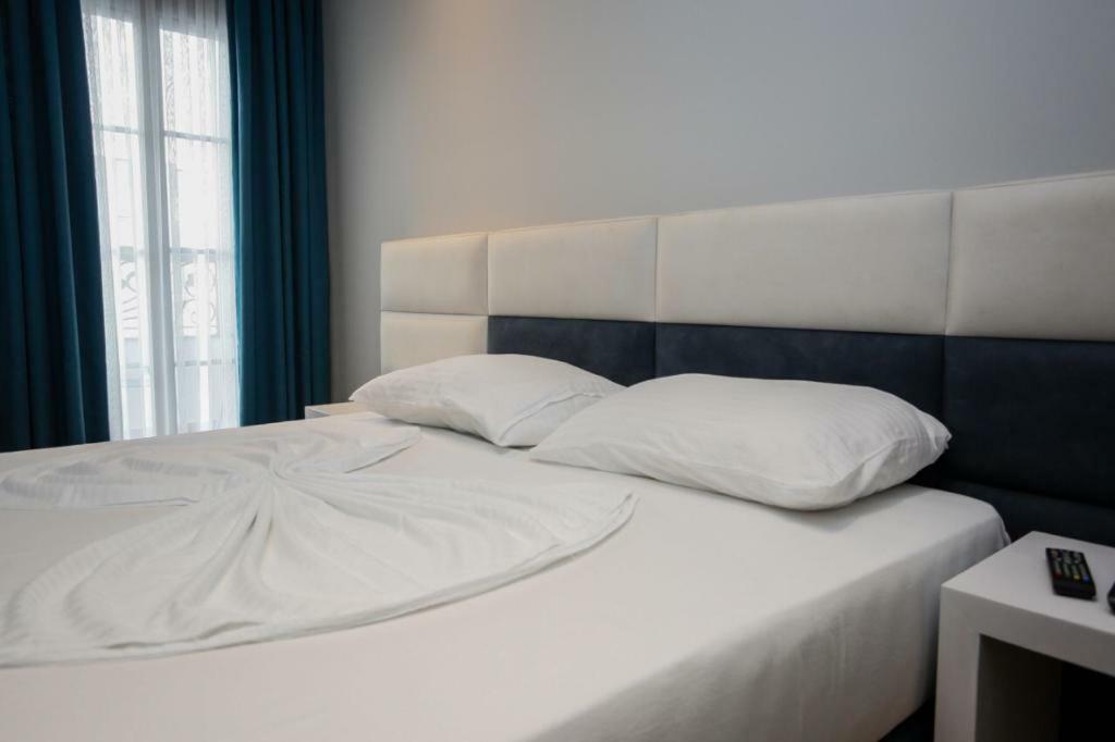Lubjana Hotel Драч Екстериор снимка