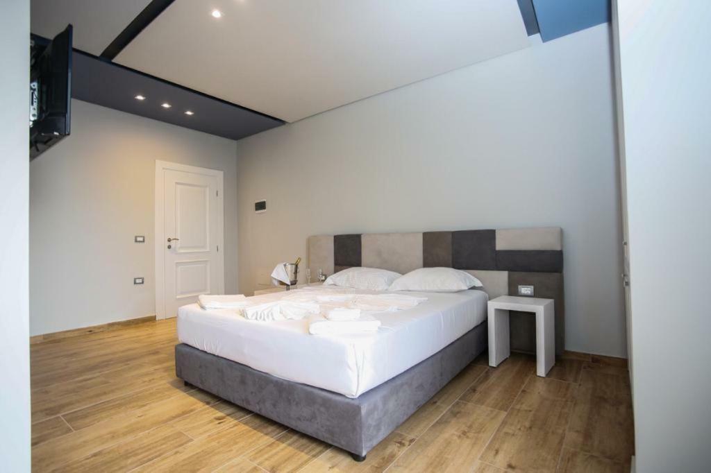 Lubjana Hotel Драч Екстериор снимка